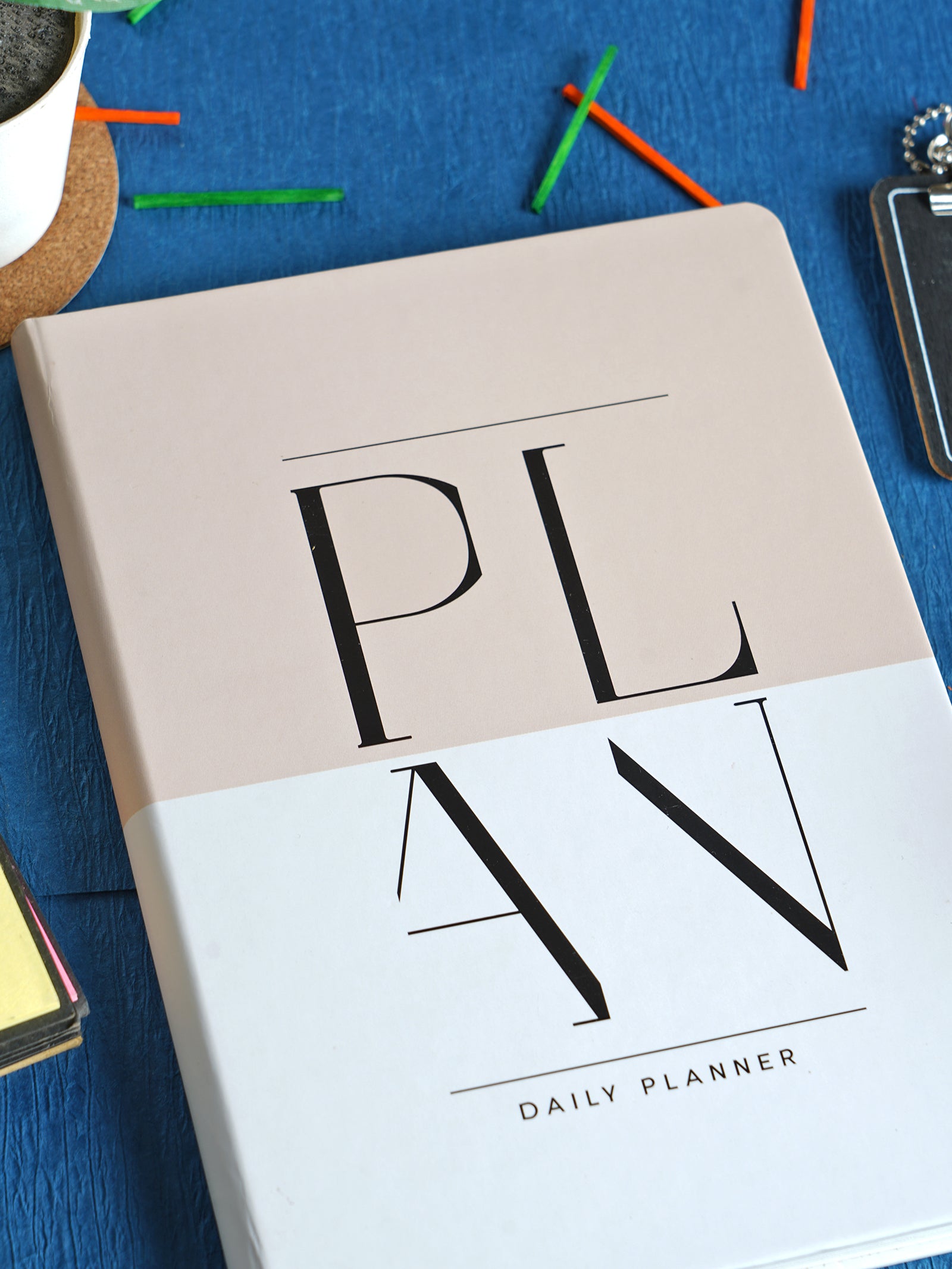 Scholar Artcover Daily Planner (APN2-D)
