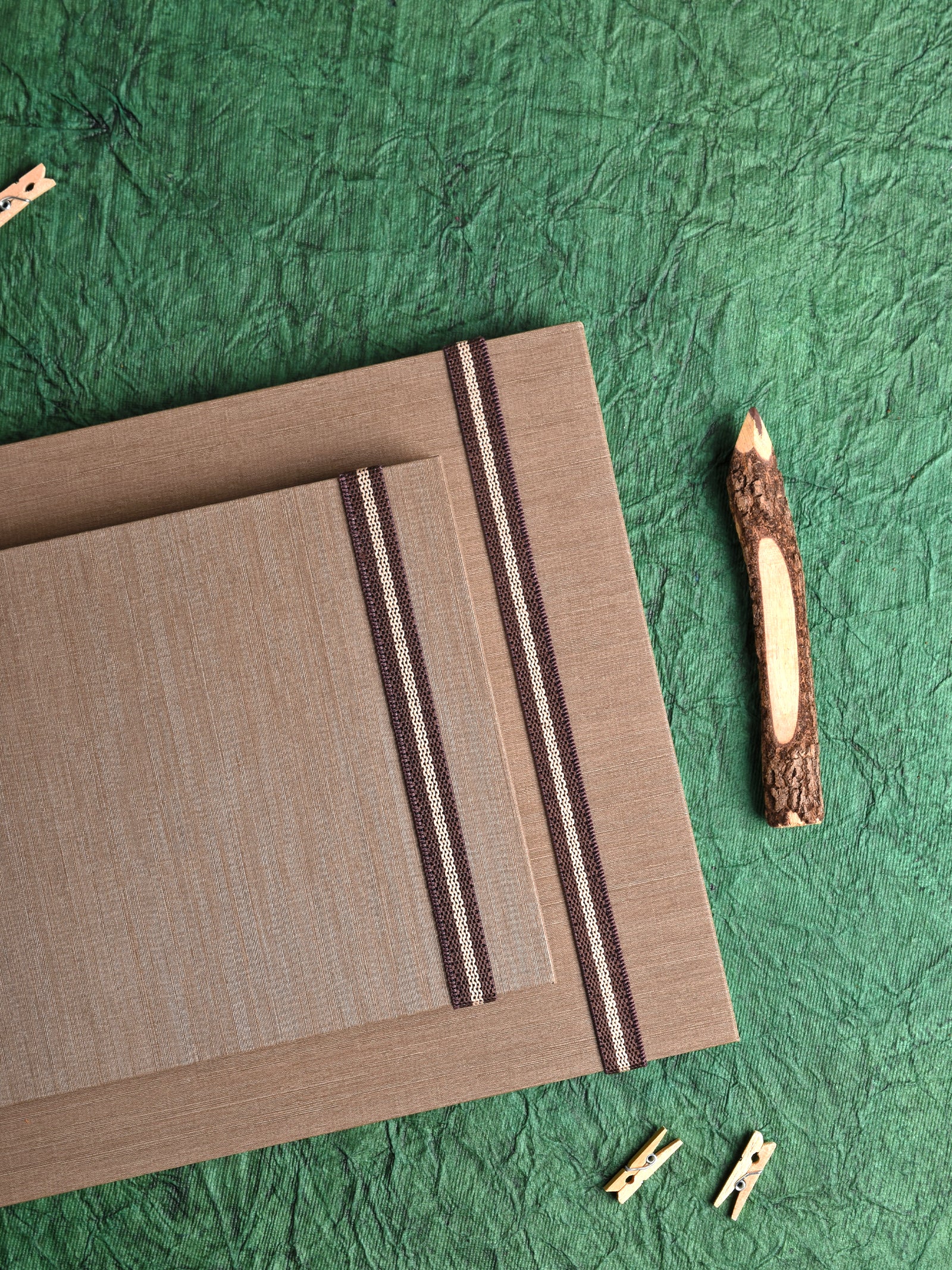 220 Gsm Noire Sketchbook - Expert (36 Sheets) (EJW)
