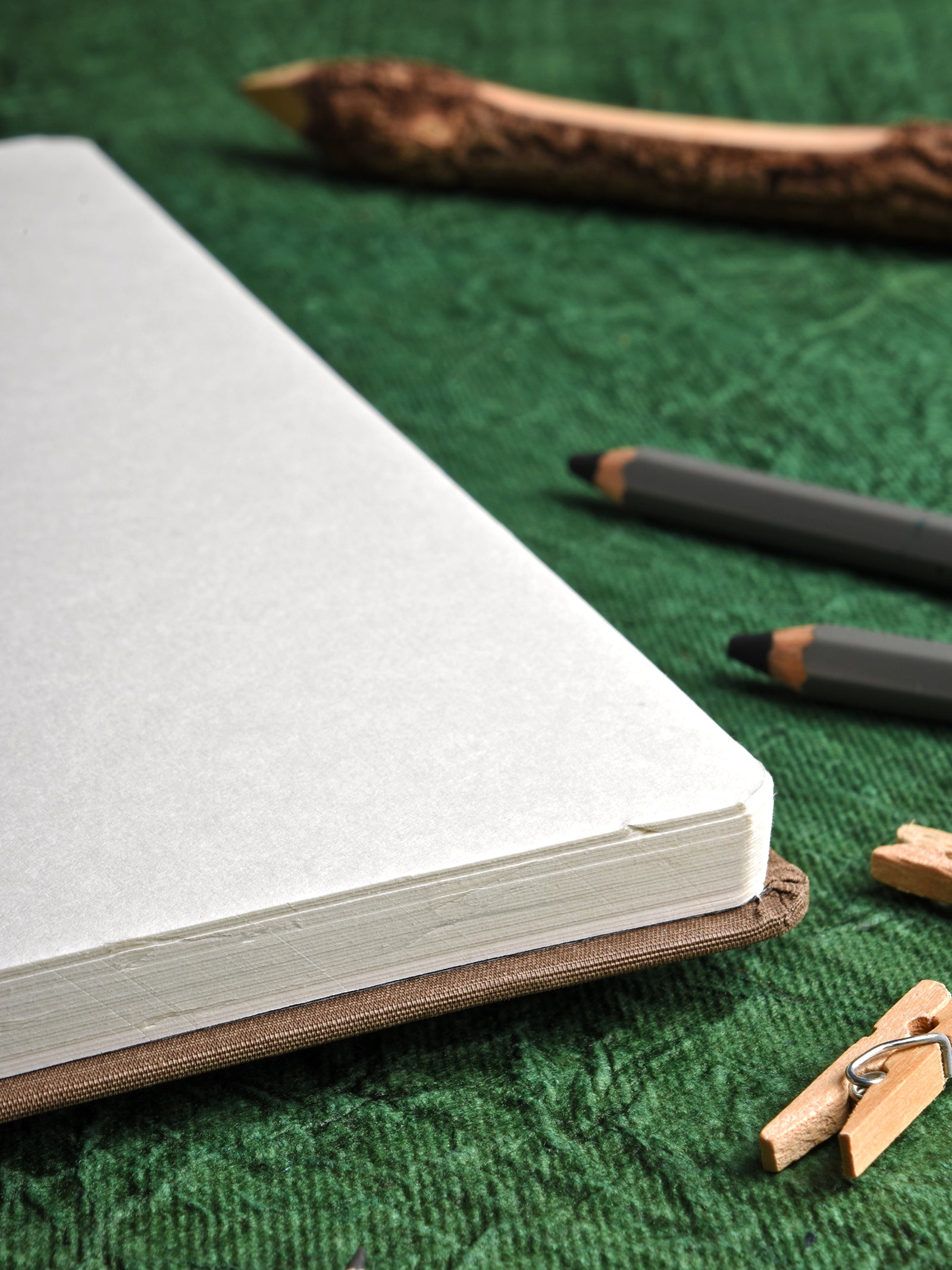 220 Gsm Sketch Journal - Expert (36 Sheets) (EJ)