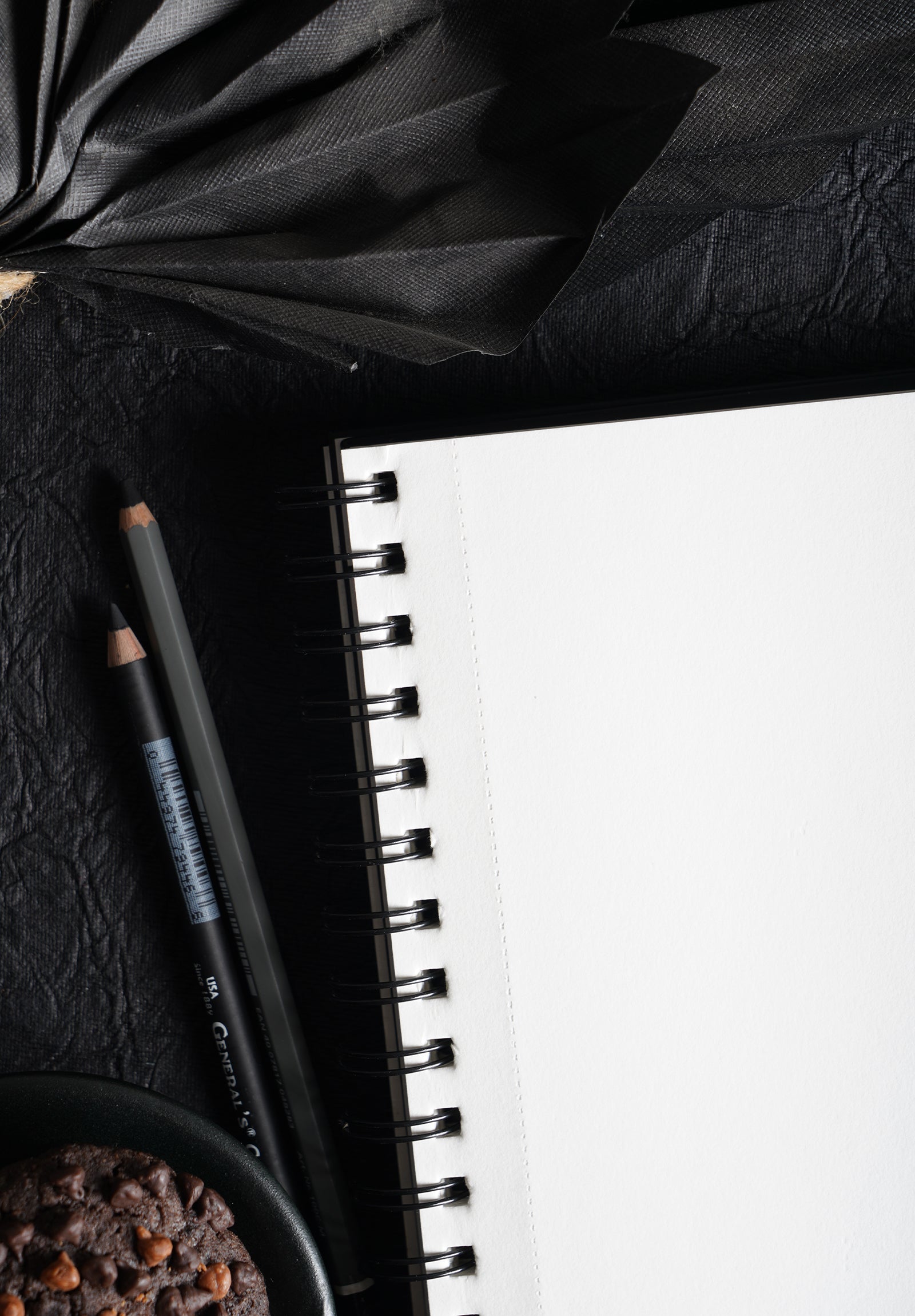 130 Gsm Noire Sketch Book (64 Sheets) (SJW)