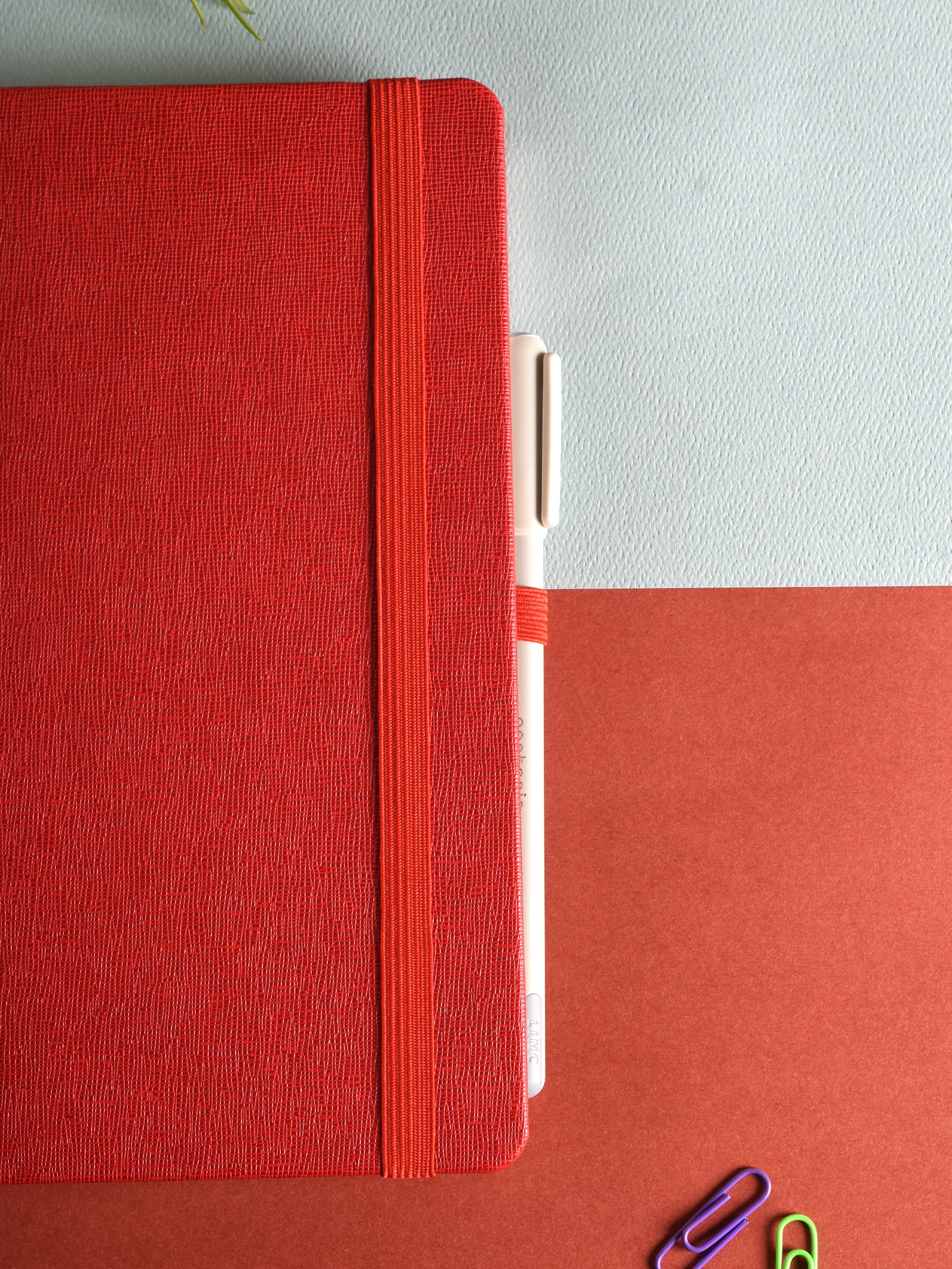 Scholar Notebook - Essential (192 Pages) (ESN2) - Red