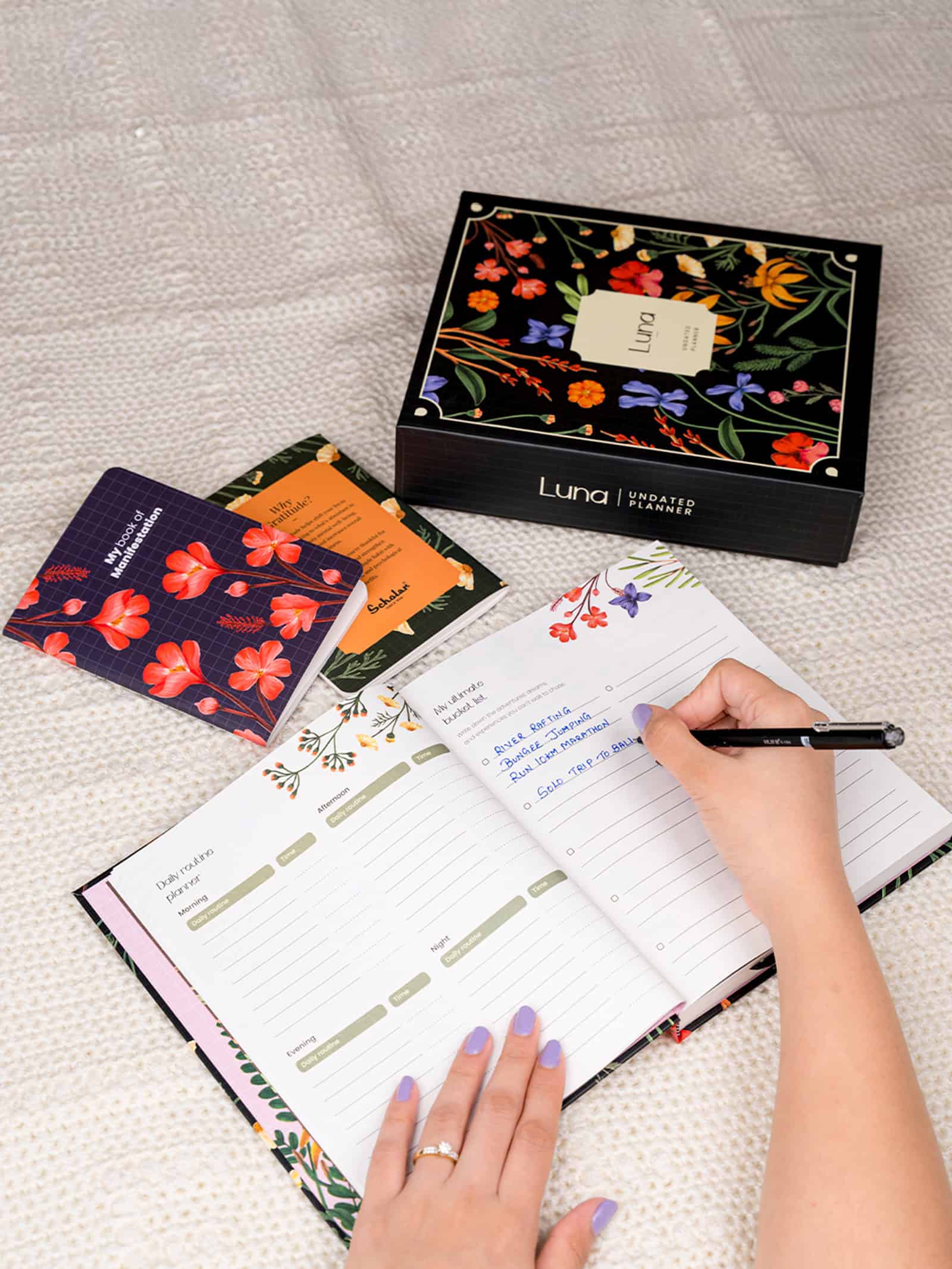 Scholar Luna Undated Planner - Maroon