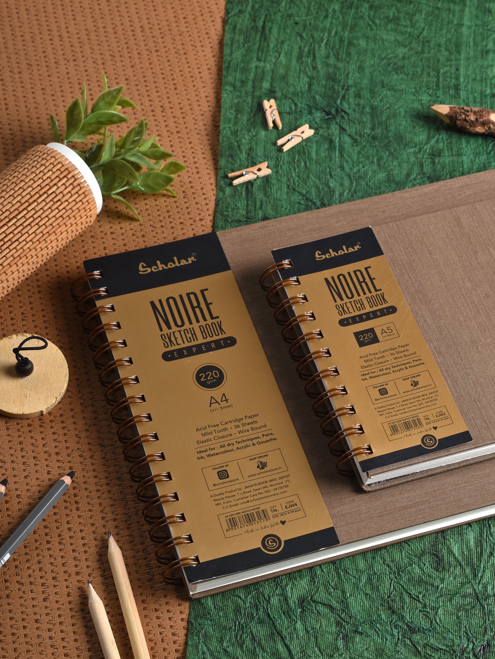 220 Gsm Noire Sketchbook - Expert (36 Sheets) (EJW)