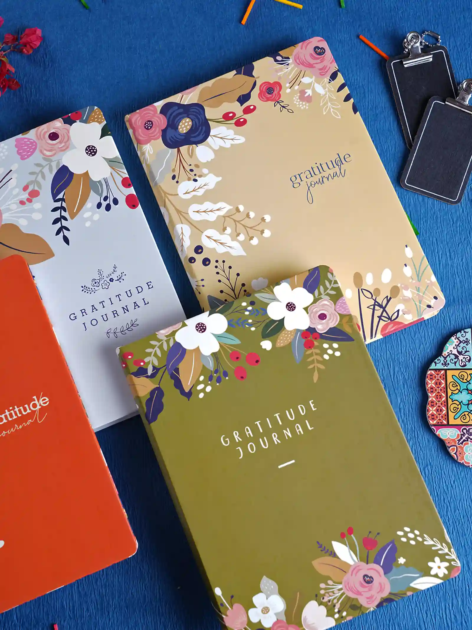 aesthetic-notebook-bundle-with-gratitude-journal-designs Aesthetic notebook bundle with A5 Gratitude Journal designs